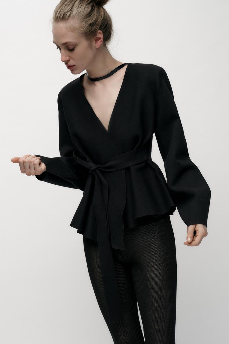 BELTED BLAZER WITH SHOULDER PADS