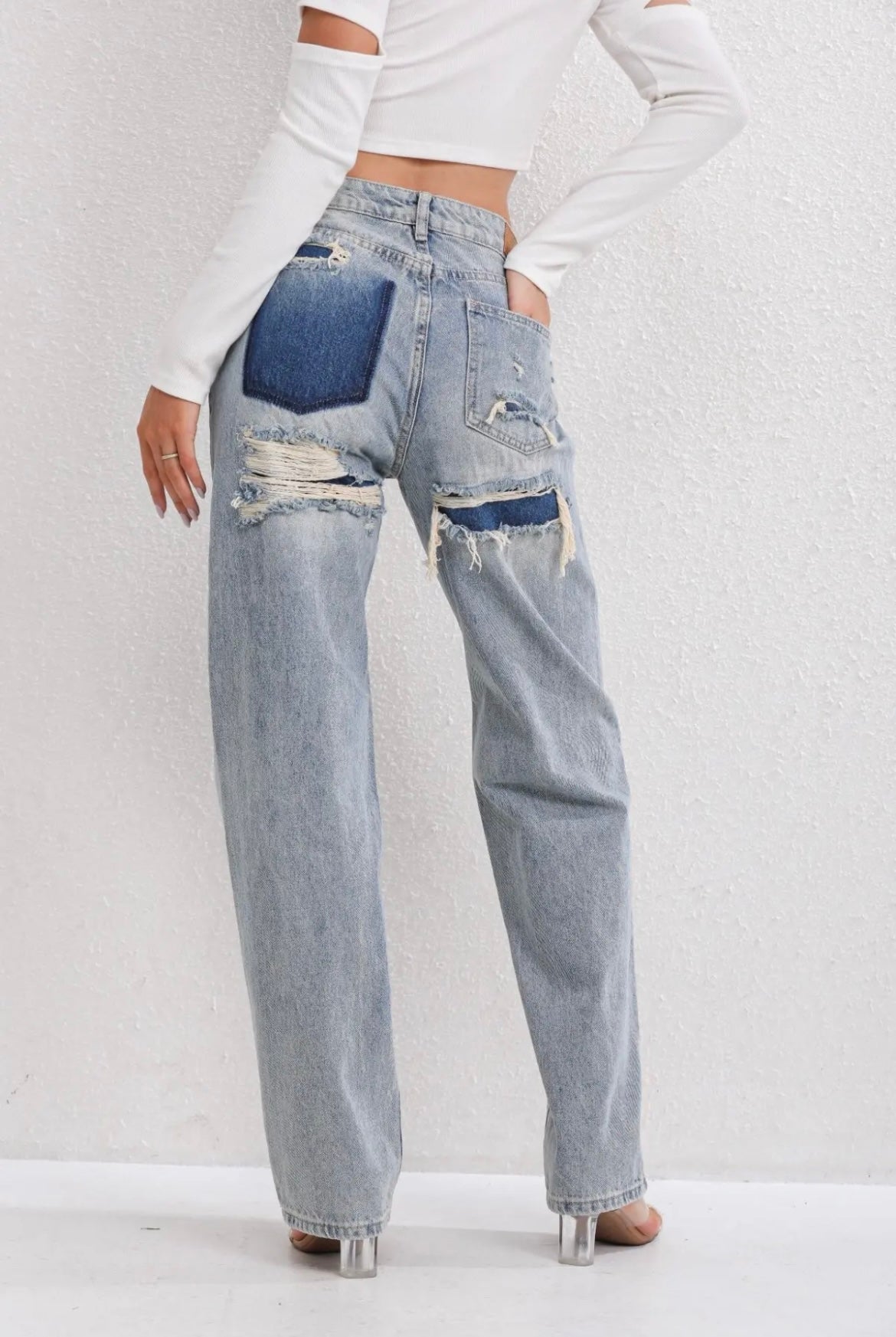 Ripped Straight Leg jeans